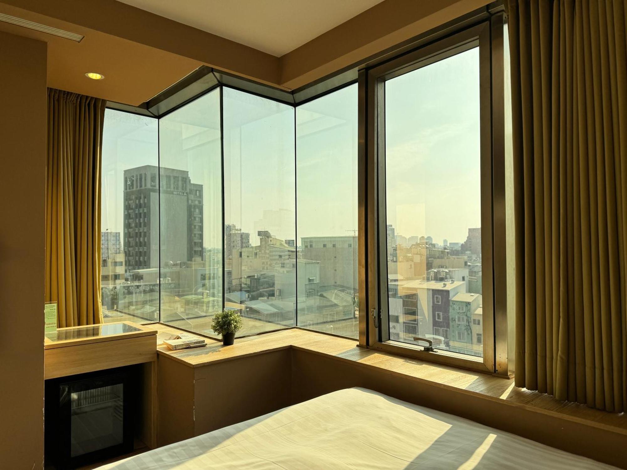 路境行旅 台南西門館 Finders Hotel Tainan Ximen Exterior photo