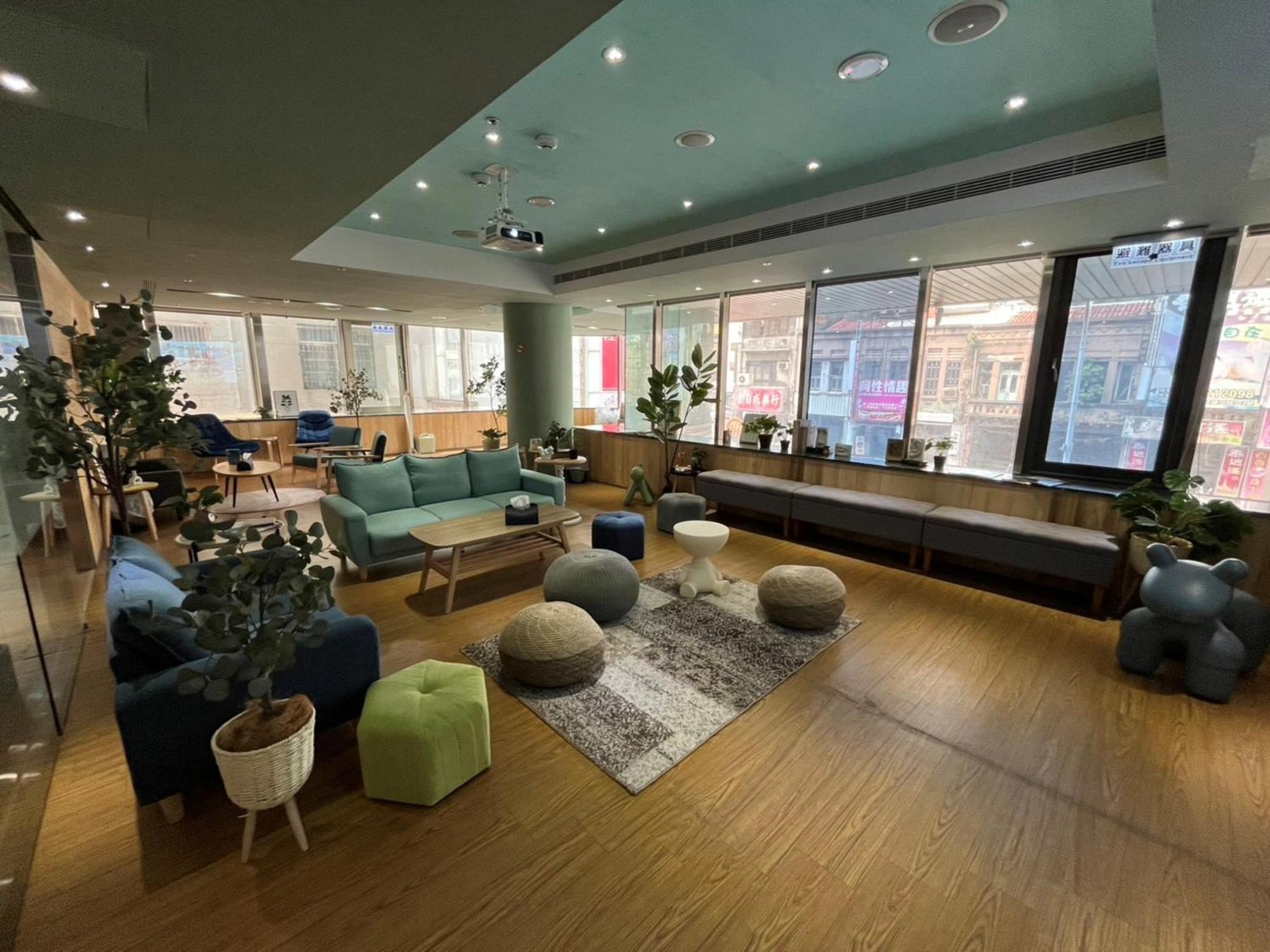 路境行旅 台南西門館 Finders Hotel Tainan Ximen Exterior photo